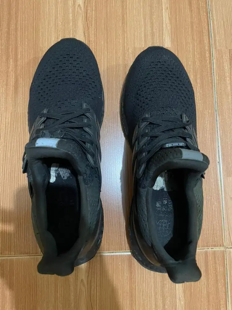 Jual Sepatu Adidas ultraboost