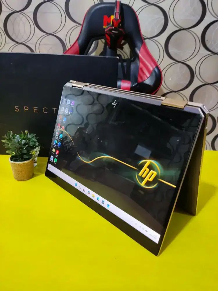 Laptop SuperSlim HP Spectre Fullset RAM 16GB Siap Pakai