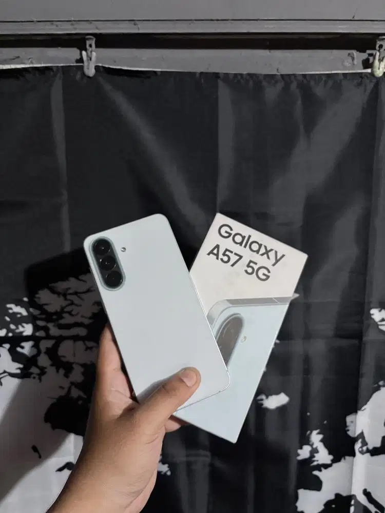 samsung a57 5G 8+8/256Gb