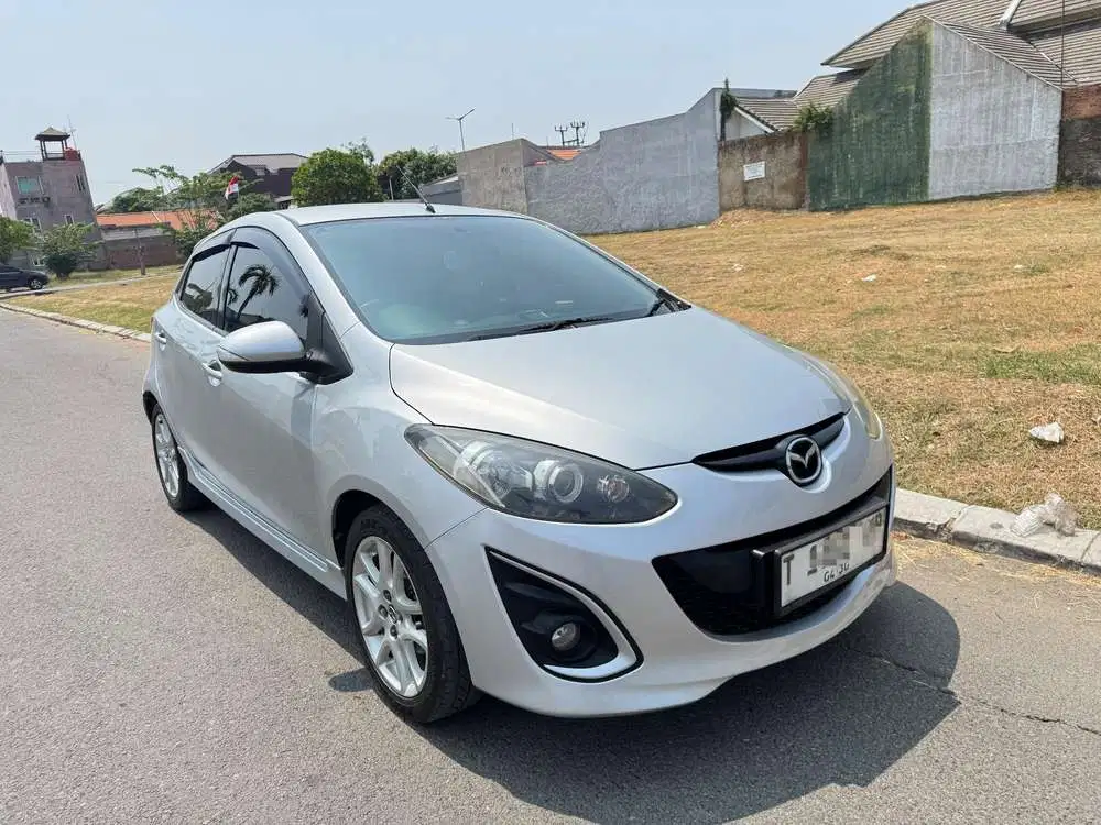 Mazda 2 2013 Bensin