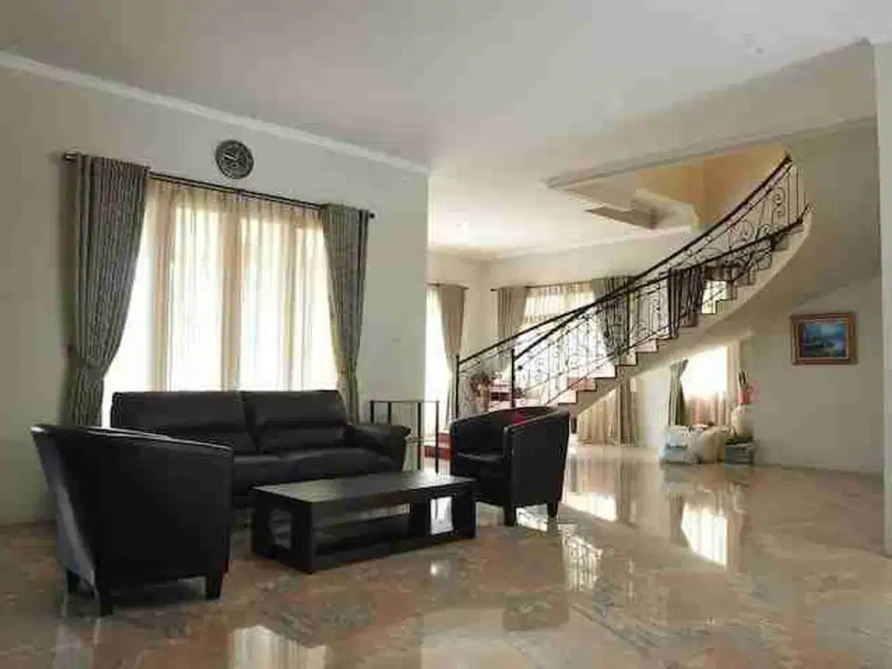 Rumah Villa Open Space Dago Resort Pakar