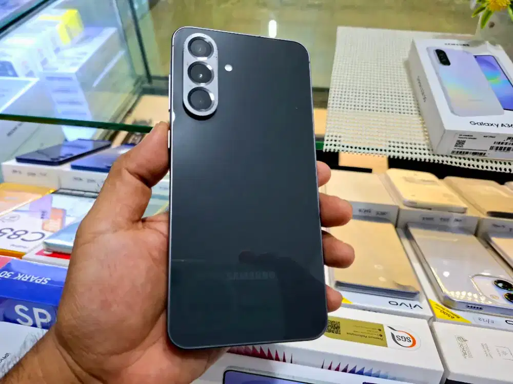 SAMSUNG A56 5G RAM 12/256GB LIKE NEW GARANSI RESMI INDONESIA