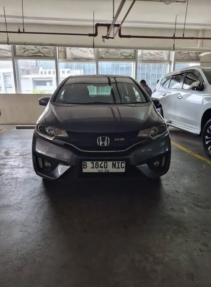 DP 10 JUTA JAZZ RS AT 2015 KM ANTIK 40 RB