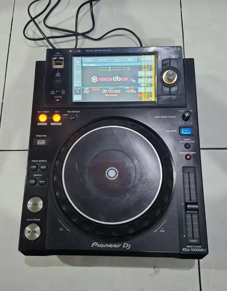 Sepasang Pioneer xdj1000mk2 dan cdj2000