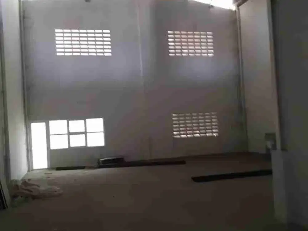 DIJUAL GUDANG BIZPOINT, TANGERANG 2 LANTAI + OFFICE LOKASI STRATEGIS AKSES MUDAH