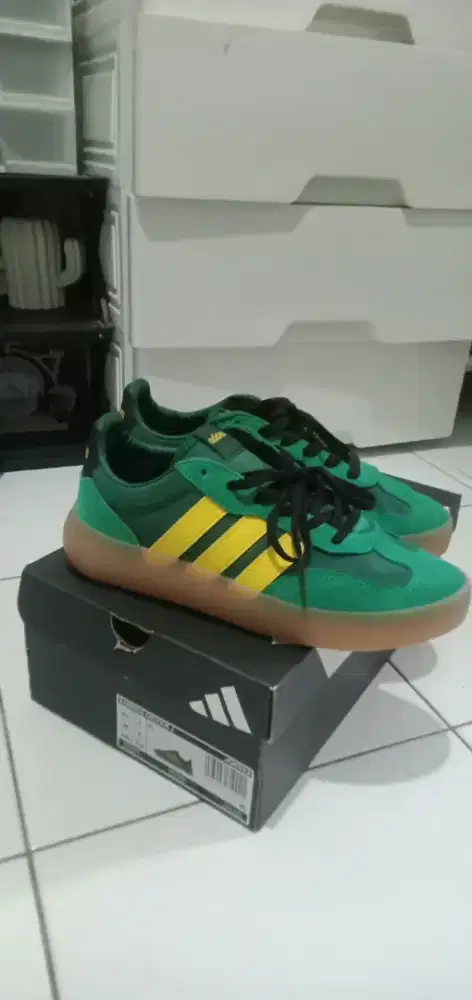 Sepatu adidas barreda decode