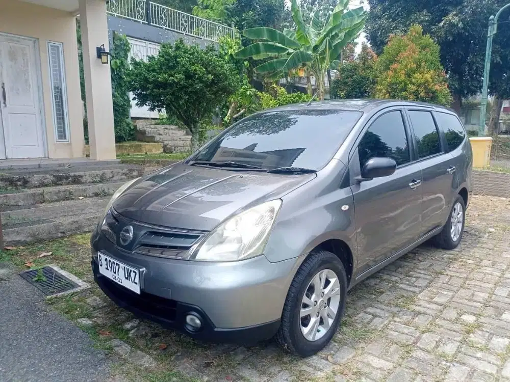 NISSAN GRANDLIVINA SV AT 2011 HARGA CASH 67.5 JT NEGO