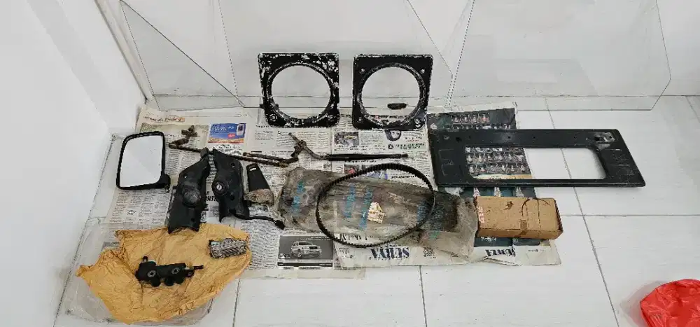 Jual spare part original Hijet 55 tahun 1979.