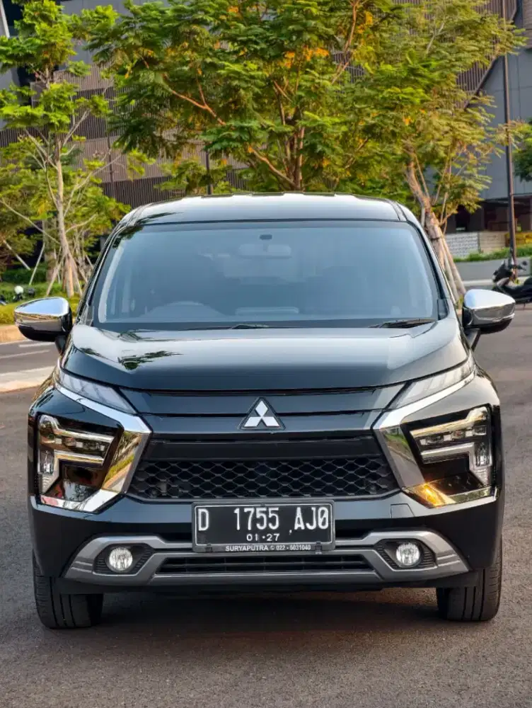 XPANDER ULTIMATE AT 2021 HITAM