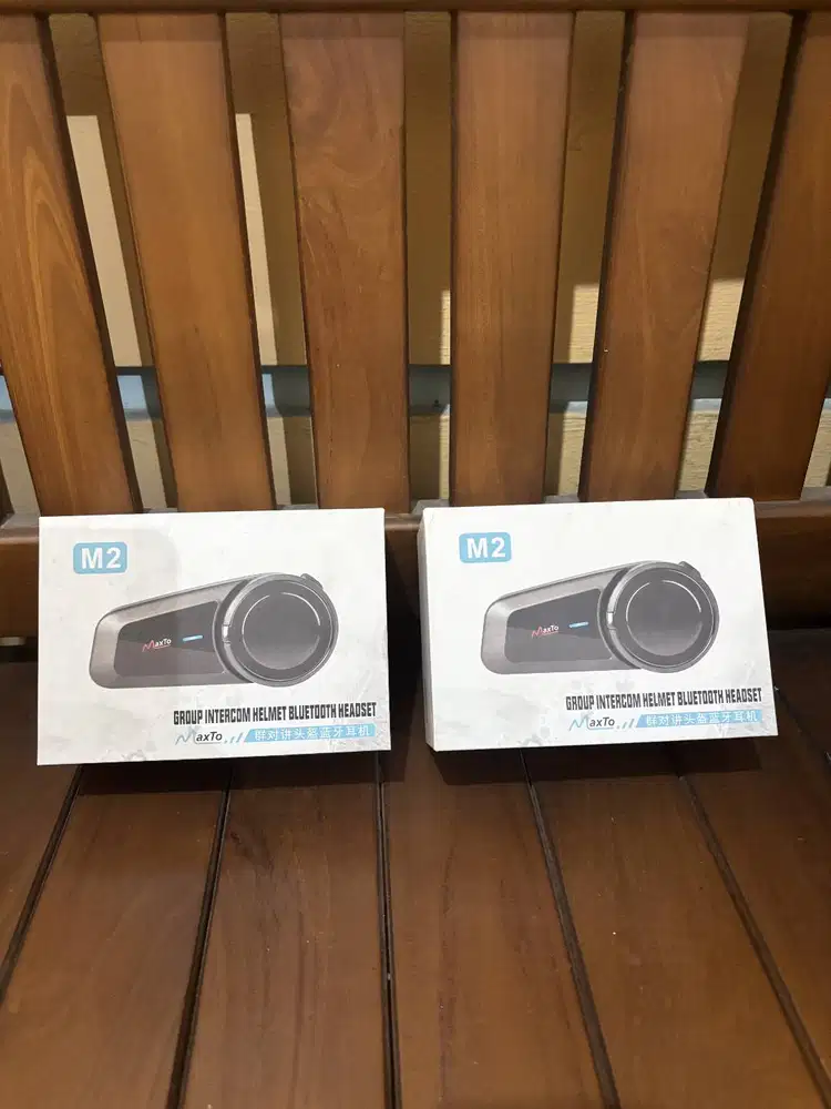 Intercom Bluetooth Helm Maxto M2 Fullset (Ada 2 Unit)..
