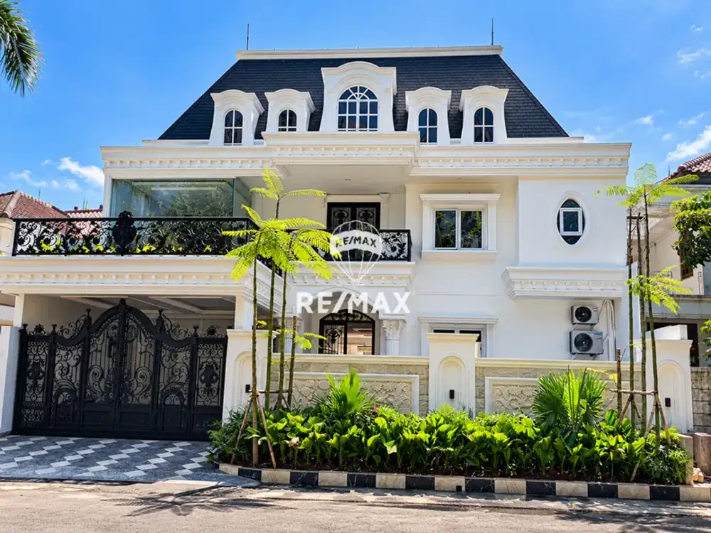 DIJUAL RUMAH MEWAH KLASIK MODERN 3 LANTAI SWIMMING POOL TANJUNG MAS JAGAKARSA JAKARTA SELATAN