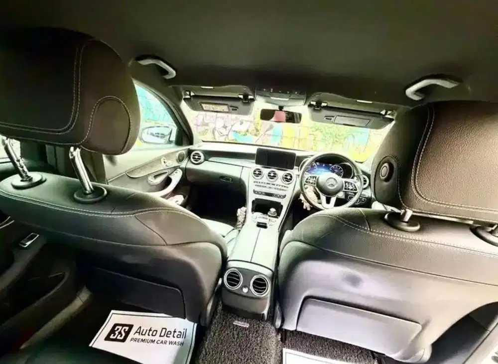 Mercedes-Benz C200 2019 Bensin