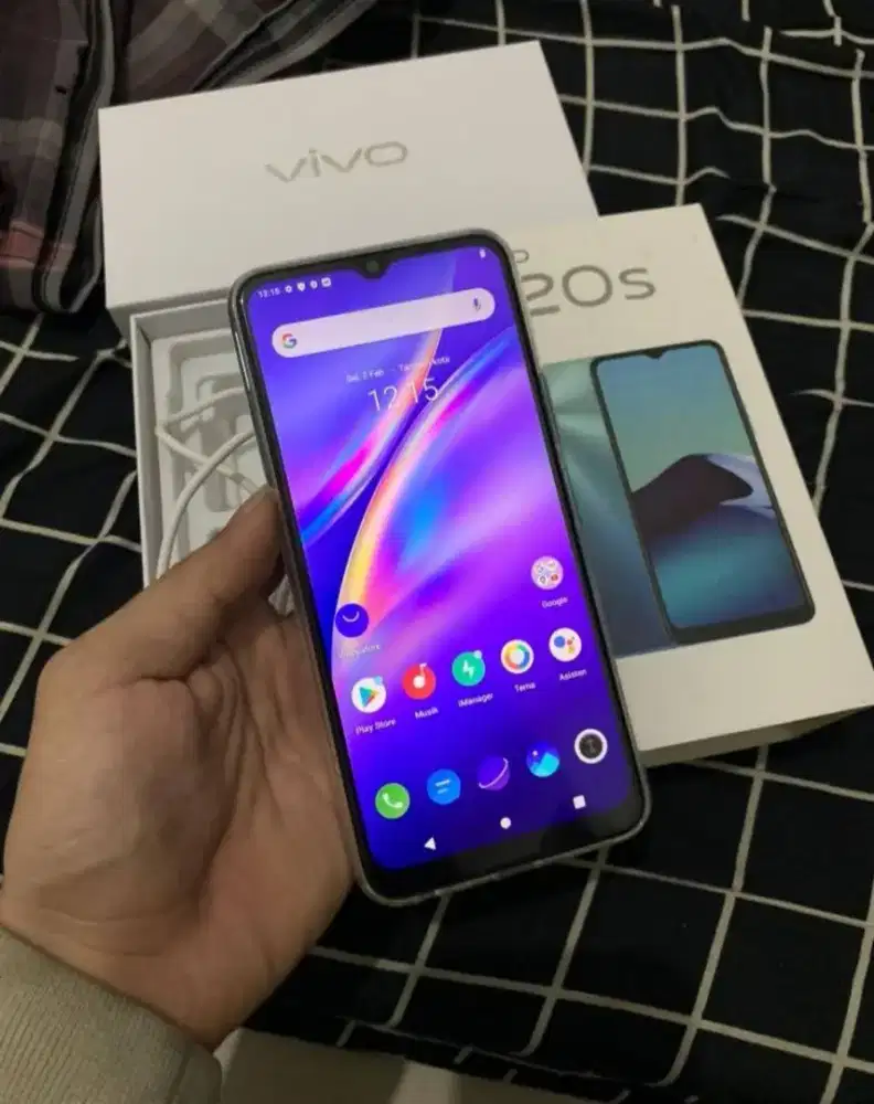 Vivo y20s ram 8/256