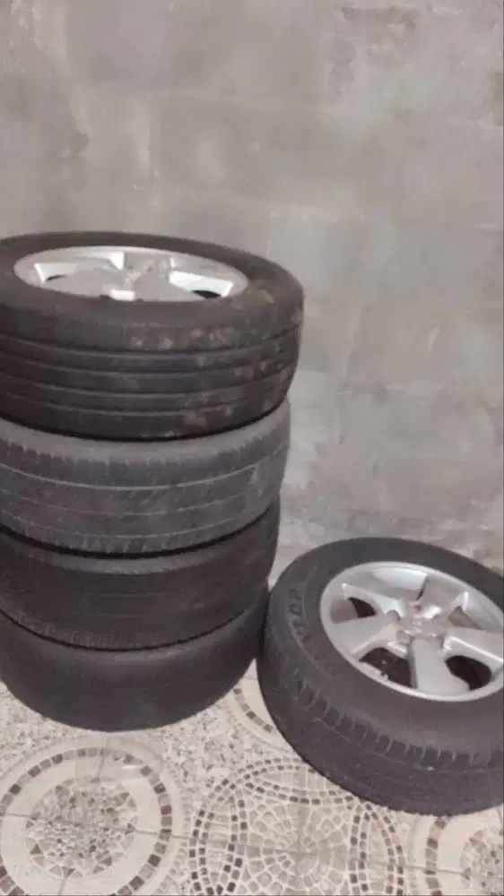 Velg second toyota rush 5 pcs