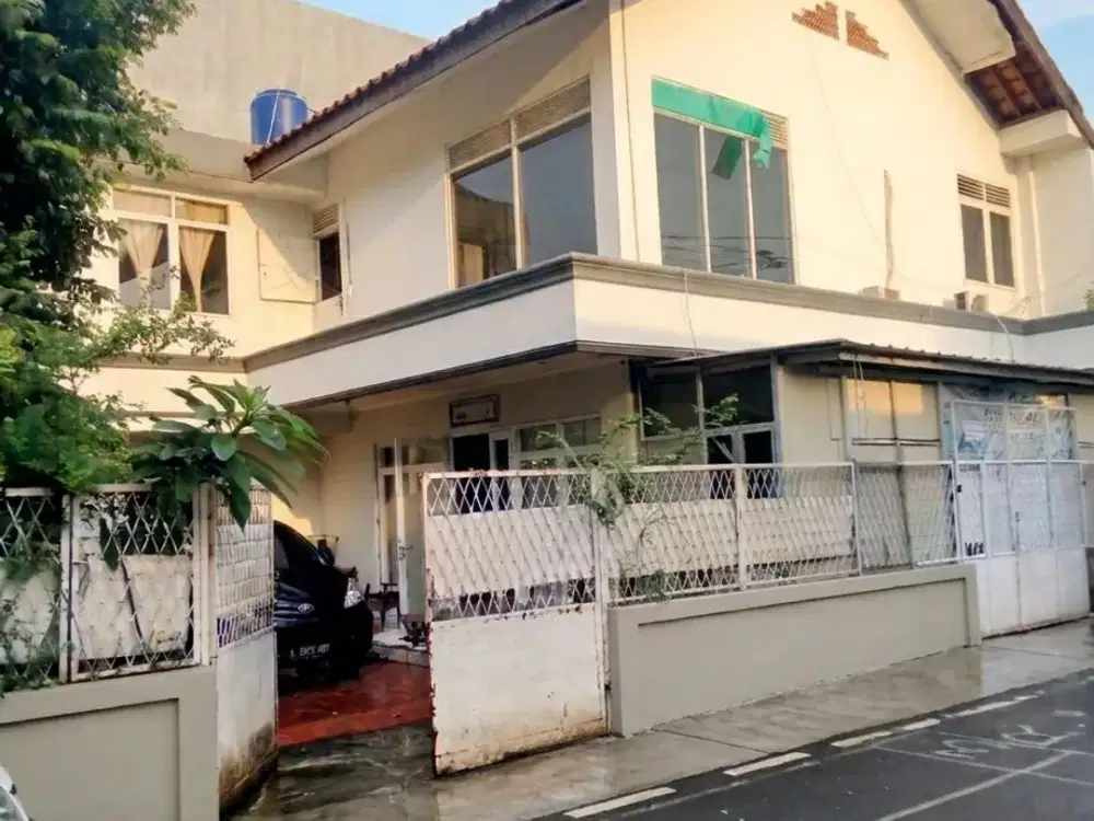 BU RUMAH 2,5 LANTAI | KEMBANG RAYA, KWITANG, SENEN, JAKPUS | SHM | LT 310 | LB 425 | BEBAS BANJIR | TURUN HARGA