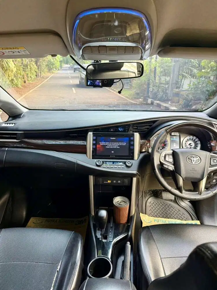 CASH! Toyota Innova V AT Diesel