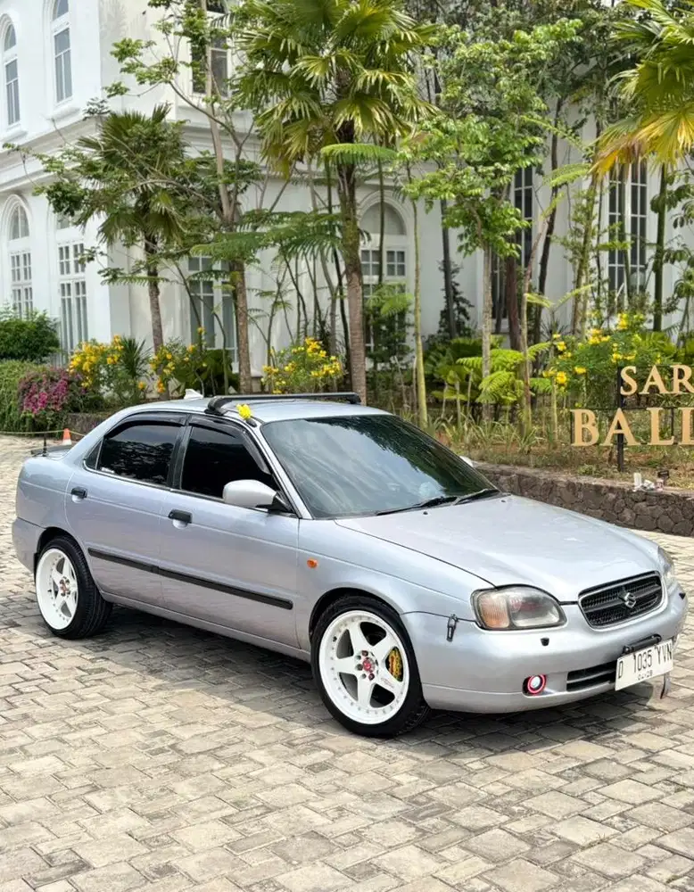 Suzuki baleno 2002 antik
