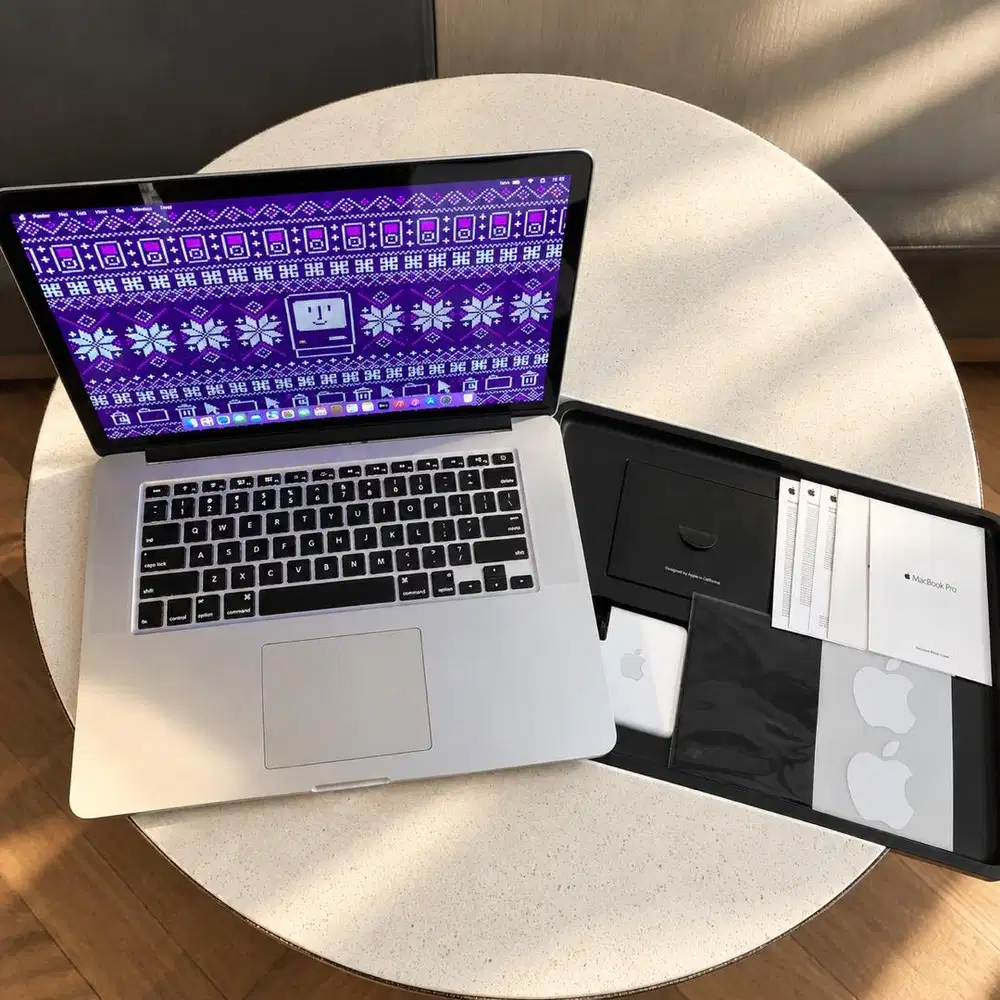 Macbook Pro 15 ibox CTO i7 16/256GB Fullset Spek Bringas Maksimal