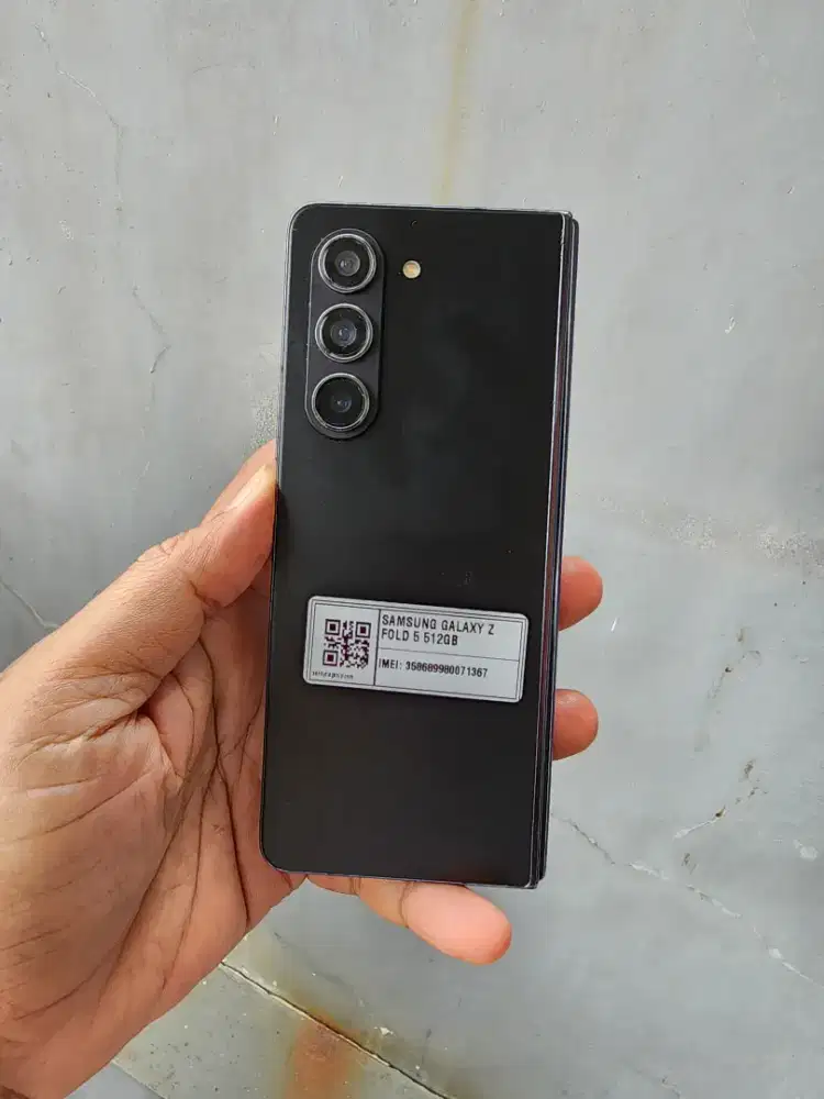 Fold 5 5G 12/512 min lcd dlm lainnya aman spek mantab snap 8 gen 2