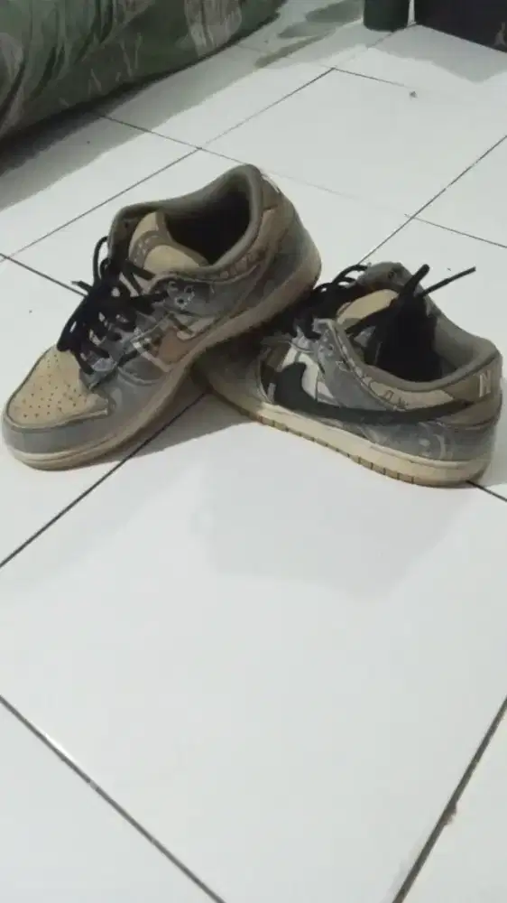 Jual sepatu original second