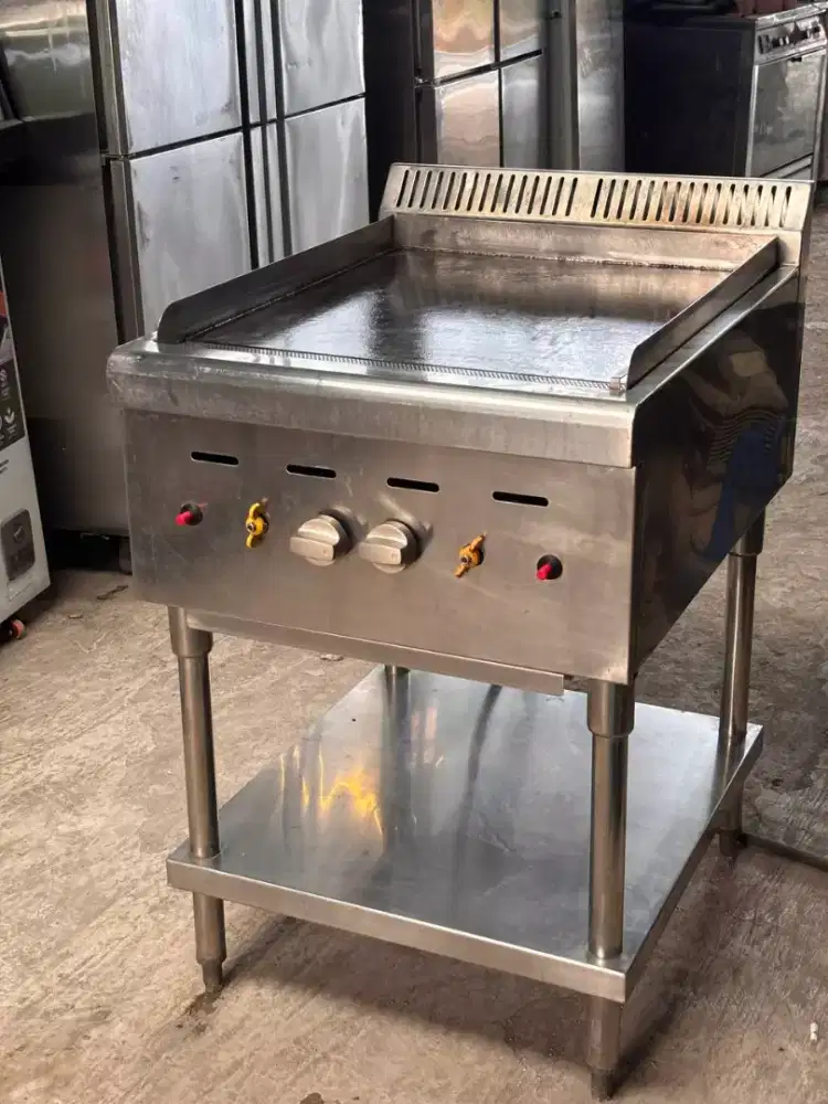 KOMPOR TEPPANYAKI ( e)
Ukuran 60x75x85