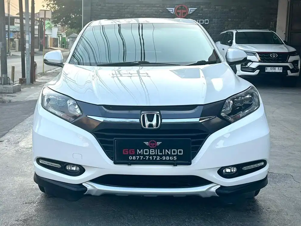 Honda HRV 1.5 E CVT Automatic Th 2016