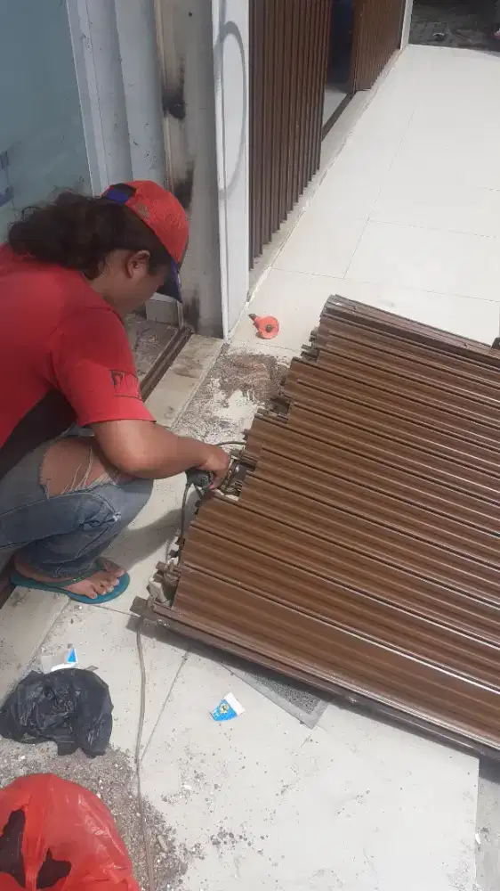 TUKANG SERVICE ROLLING DOOR FOLDING GATE MURAH AREA DAAN MOGOT