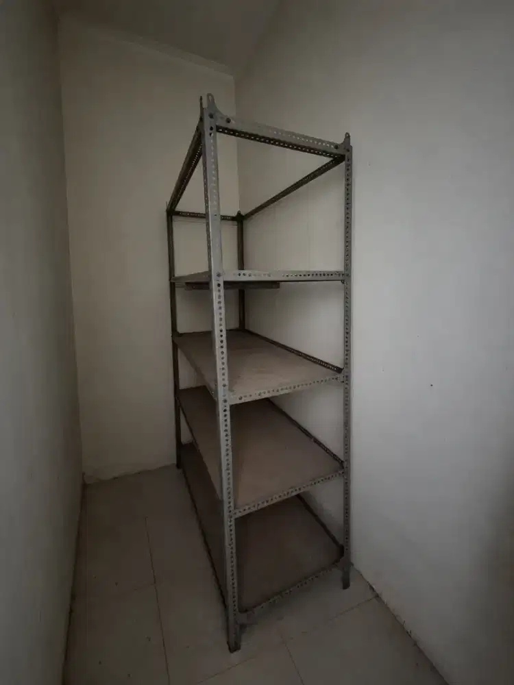 Jual rak besi siku 5 susun bekas