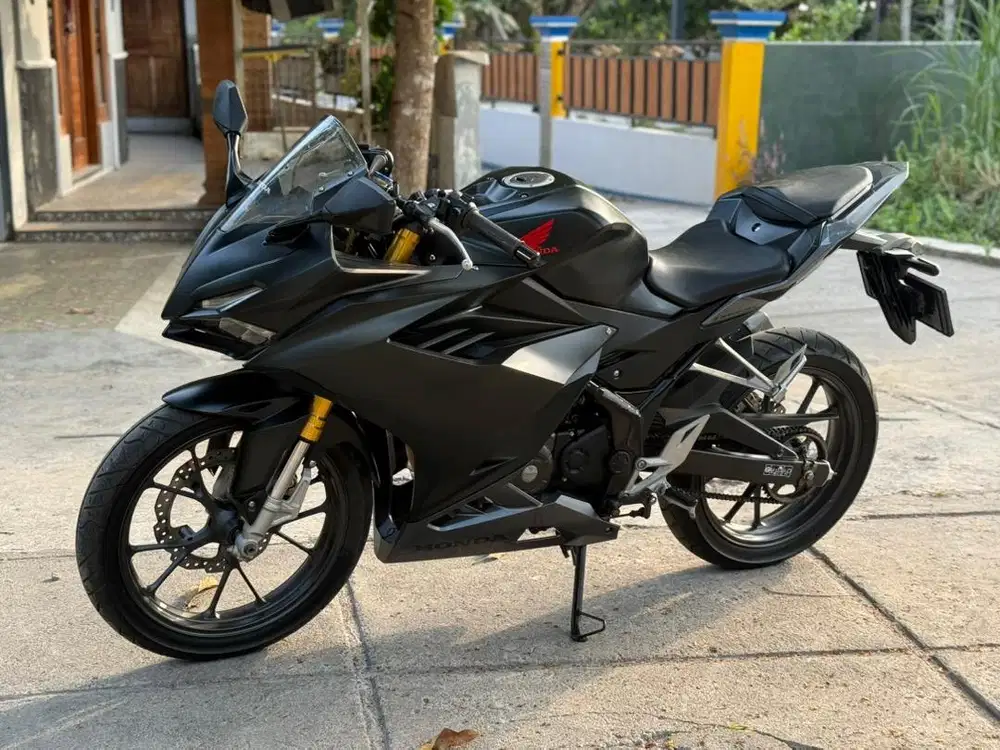 Honda cbr 2022 km 4000 ab