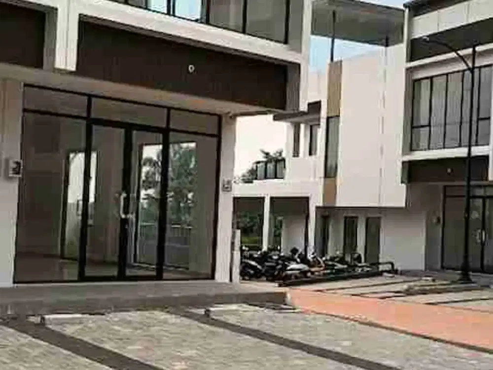 DISEWAKAN RUKO SORENTO GRANDE EAST GADING SERPONG