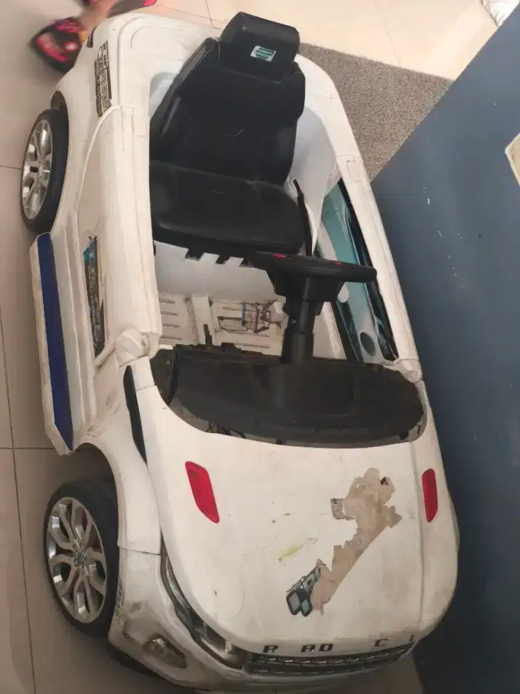 Mobil Mainan Anak Bekas