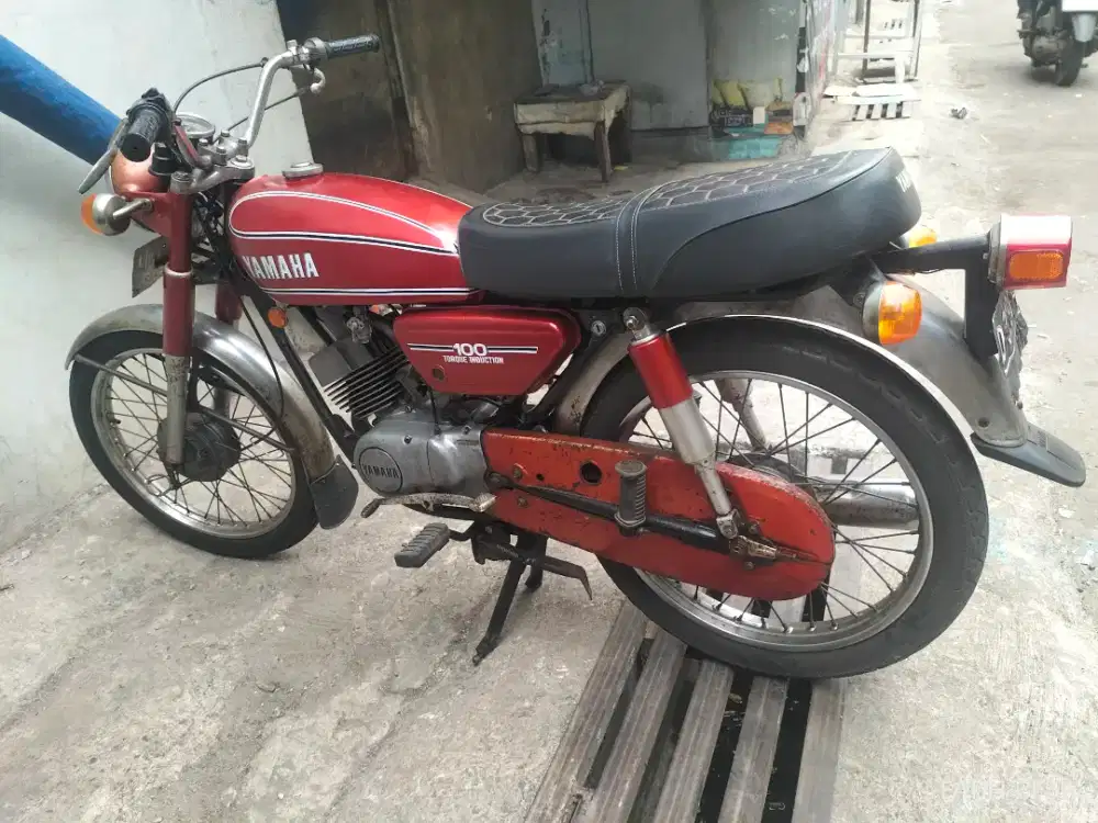 Yamaha Rs 100 motor clasix