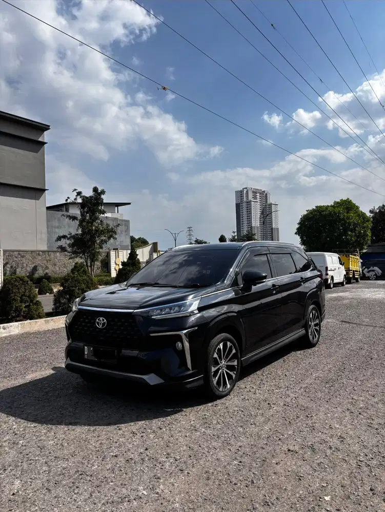 Toyota Veloz Q TSS CVT 2021 / 2022 Avanza AT Matic 2023