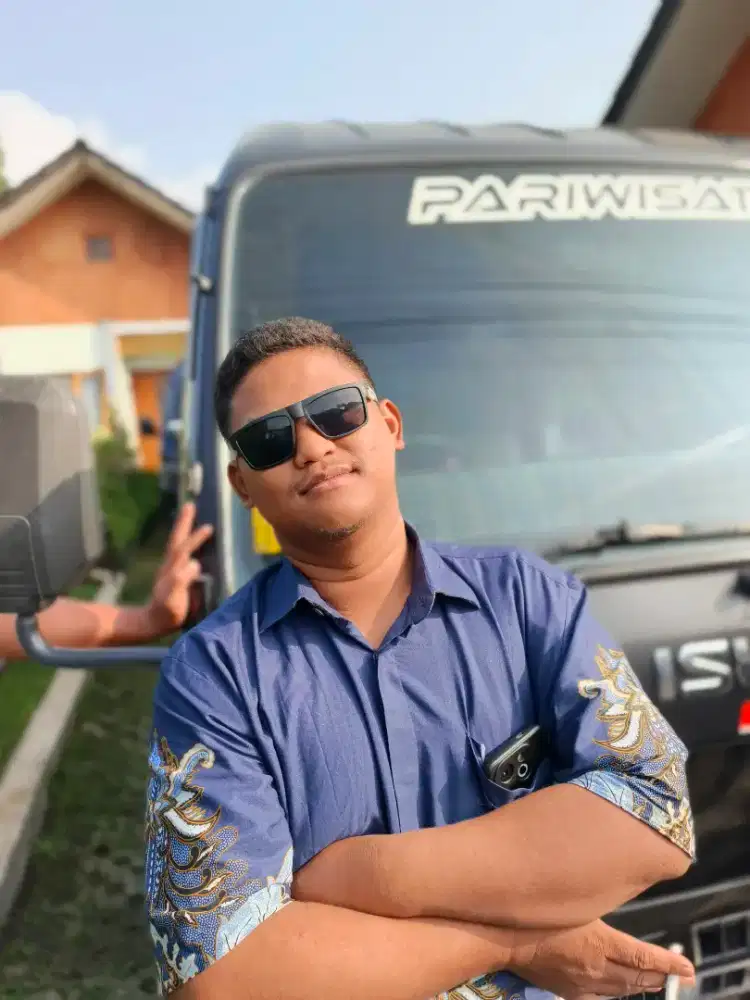 Driver barang dan freelance
