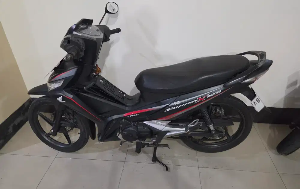 Supra 125 cw fi injeksi black doff 2017 gbm