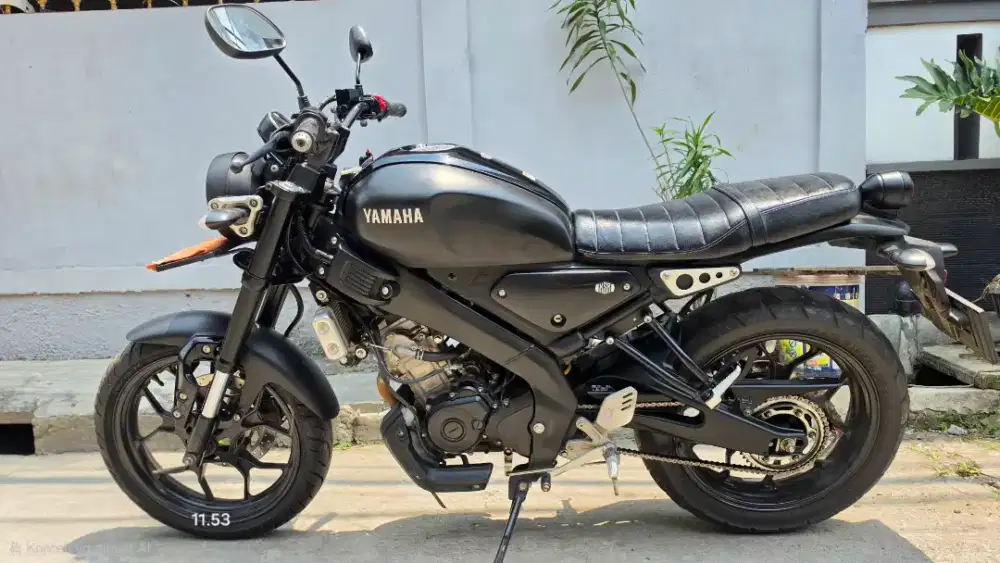 Yamaha Xsr 155 Black 2021 Surat lengkap Low Km Pajak Panjang Ban tebal