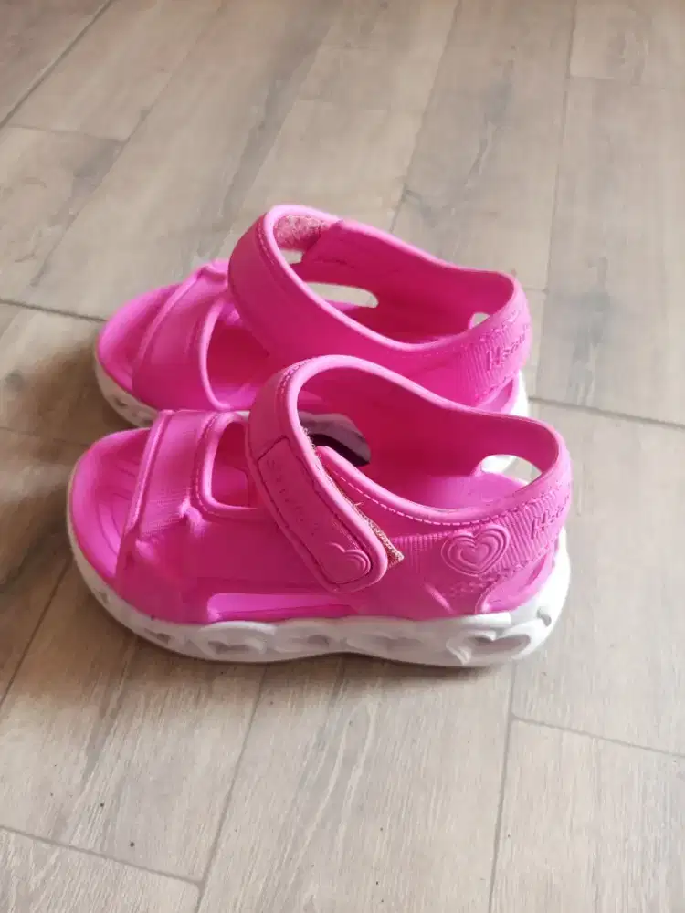 Dijual Sepatu sendal Anak Skechers Light