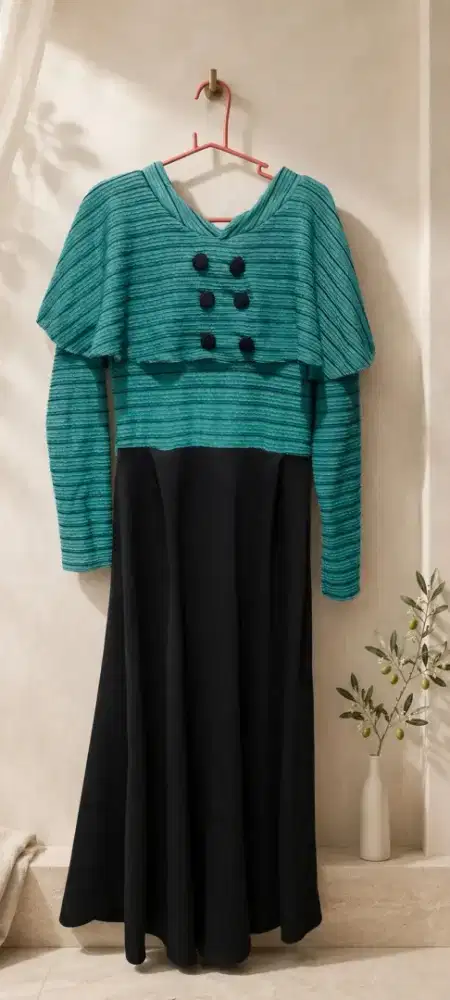 Dress Tosca Cape Kancing Hitam - Gamis Kombinasi Elegan