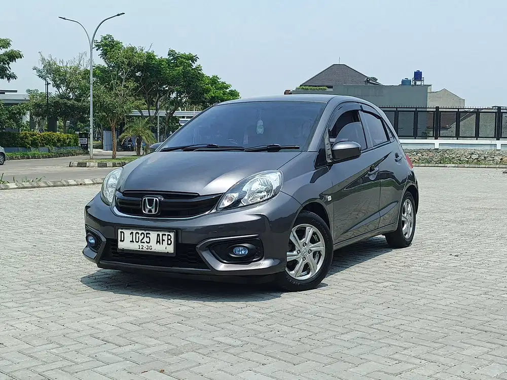 Honda Brio E matic 2017 grey DP 5jtn