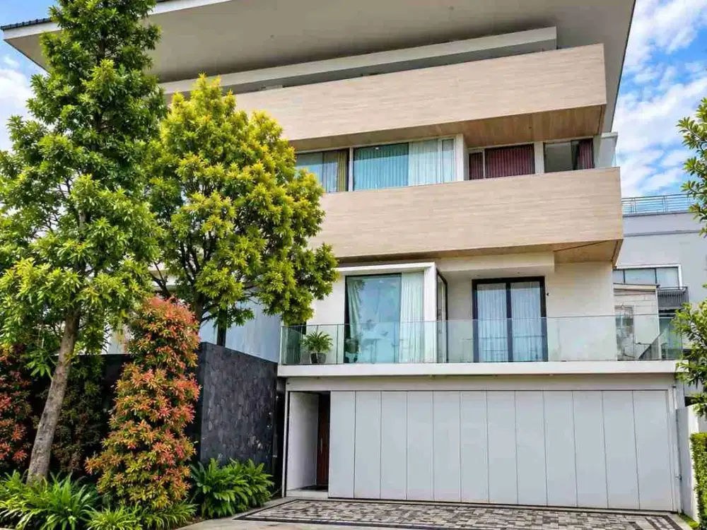 LELANG RUMAH MEWAH DI KAWASAN ELIT RESOR DAGO PAKAR BANDUNG (GOLF ISLAND)