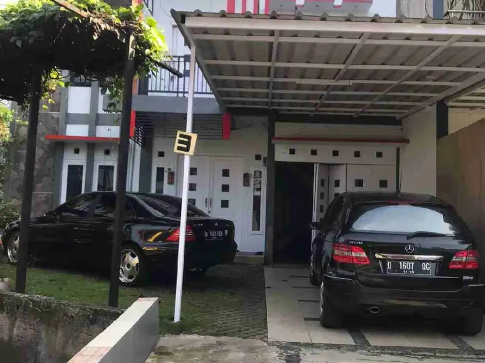 jual Rumah 3 lantai Homey area Antapani tengah dekat pusat kuliner