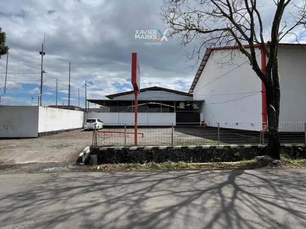 Rumah Usaha Aktif lokasi Strategis dijual murah di Kepanjen Malang