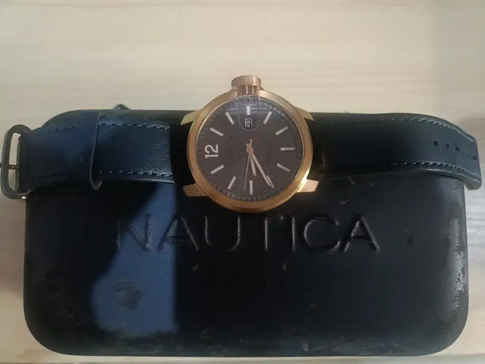 Jam tangan formal NAUTICA