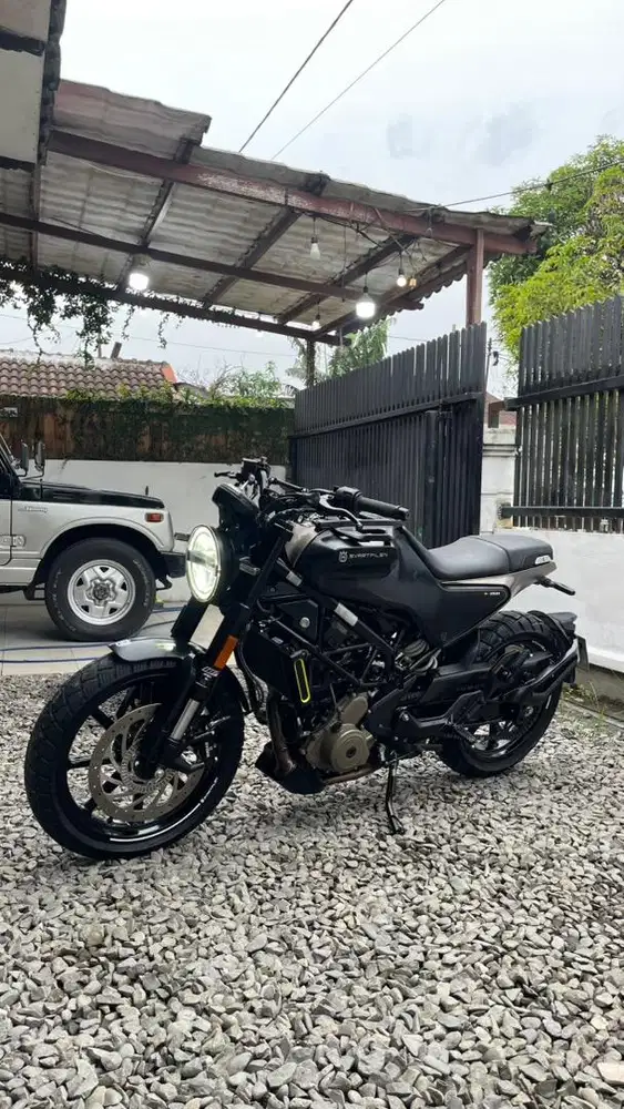 Husqvarna Svartpilen 250 2023