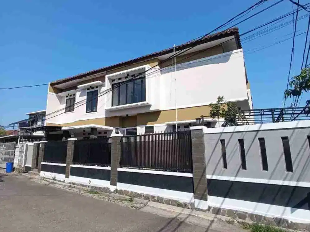 Dijual Rumah Mewah modern siap Huni Lokasi best Turangga Buah Batu Bandung