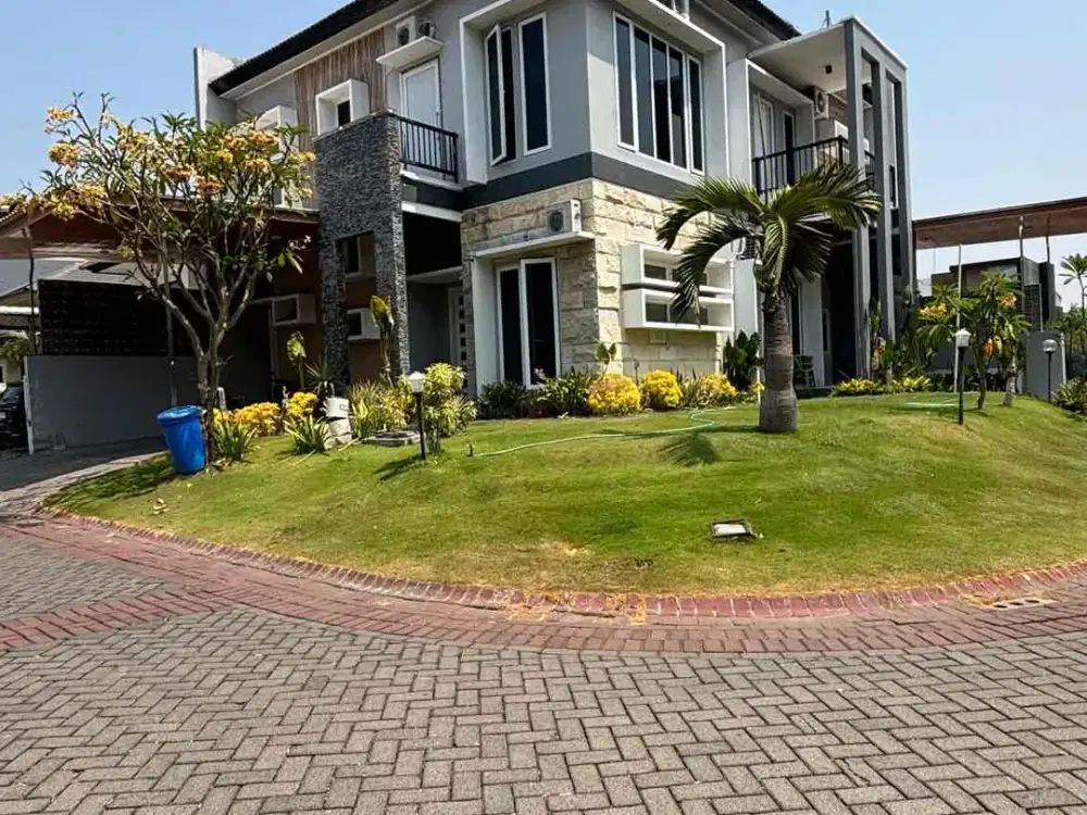 Disewakan rumah villa Taman Telaga 2 Citraland  surabaya