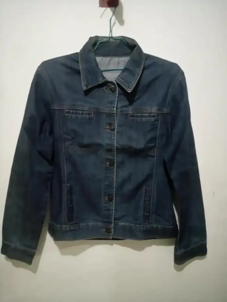 Jaket levis pria