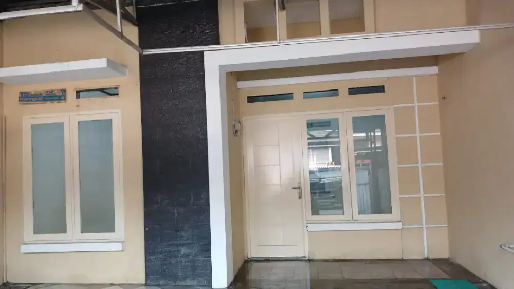 DISEWAKAN RUMAH CLUSTER DI CIPONDOH KOTA TANGERANG