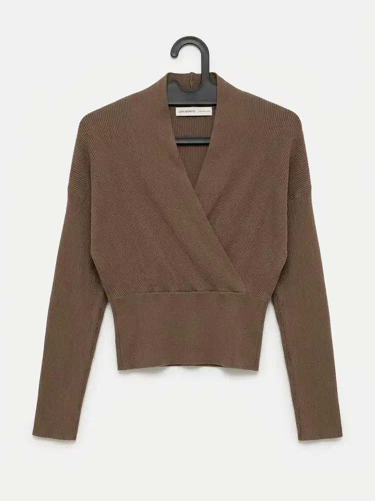 Love Bonito atasan bahan knit