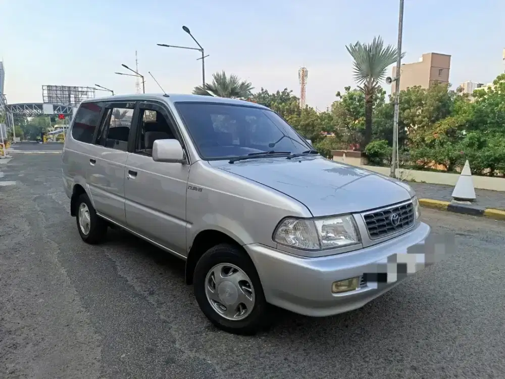 Toyota LGX Diesel MT 2000 pajak panjang mesin terawat siap pakai